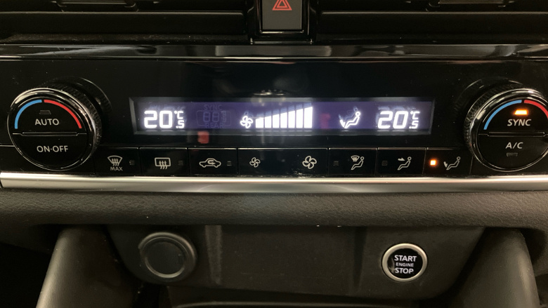 Nissan Qashqai 1.3 DiG-T MH N-Connecta 5dr Petrol Hatchback